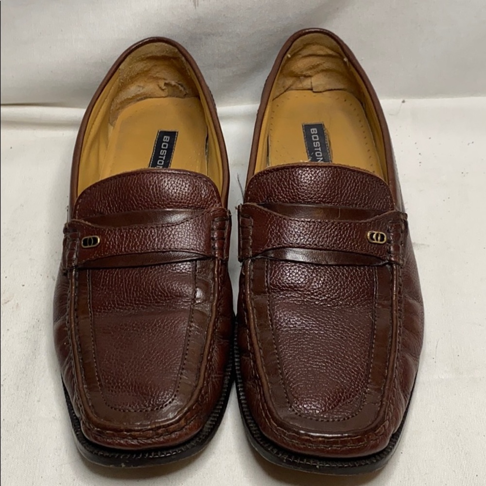 Bostonian men’s loafers size 8